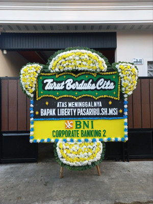 Papan Bunga Duka di Manado